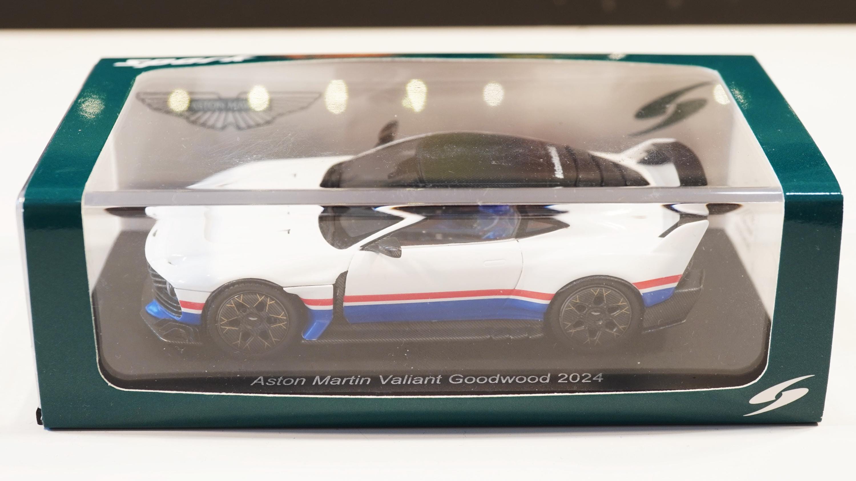 Aston Martin Valiant Goodwood – Spark 1:43 - Etsy