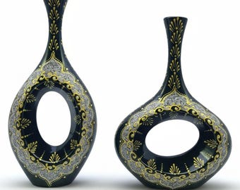Owalny ceramiczny wazon, ręcznie malowany, złoty wystrój