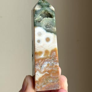 Stunning 8th Vein Ocean Jasper Obelisk from Madagascar, Rare find, Orbicular Jasper from the 8th Vein, Green Druzy