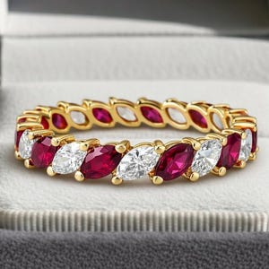 Bague de fiançailles en moissanite taille marquise alternative, bague de rubis délicats de pleine éternité, bague de promesse à empiler, cadeau d'anniversaire pour elle