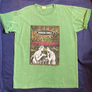 90s Indigo Girls Tee - Etsy