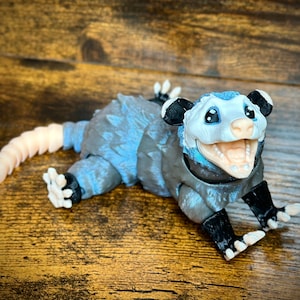 Opossum Flexi Toy, Articulated 3D Printed Fidget Toy, Cute Possum Desk Toy