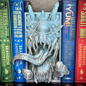 Watcher Booknook, Fantasy Bookshelf Decor, 3D Printed Monster Book Nook and Bookends