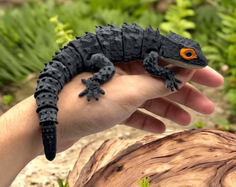 Red-Eyed Crocodile Skink Flexi Toy, Articulated 3D Printed Lizard Fidget Desk Animal