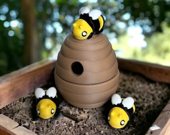 Articulated Bee Fidget Toy and Bee Hive, Honey Bee Decor, Flexi Bee Stim Toy, Cute Custom Honeybee Stress Toy