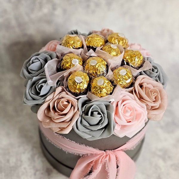 Roses and Chocolate Bouquet,Chocolate Hamper,Mothers Day Gift,Birthday Gift for her,Wedding Anniversary hamper,Gift set for Mum,Ferrero