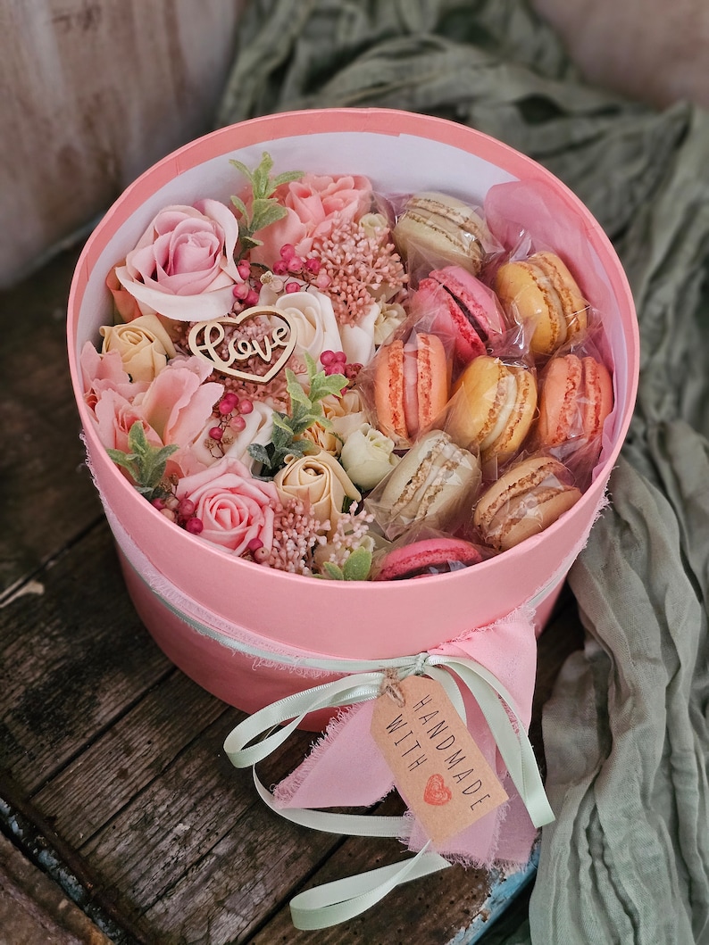 Macarons Gift Set,birthday Macarons Hamper,mum Birthday Gift Ideas