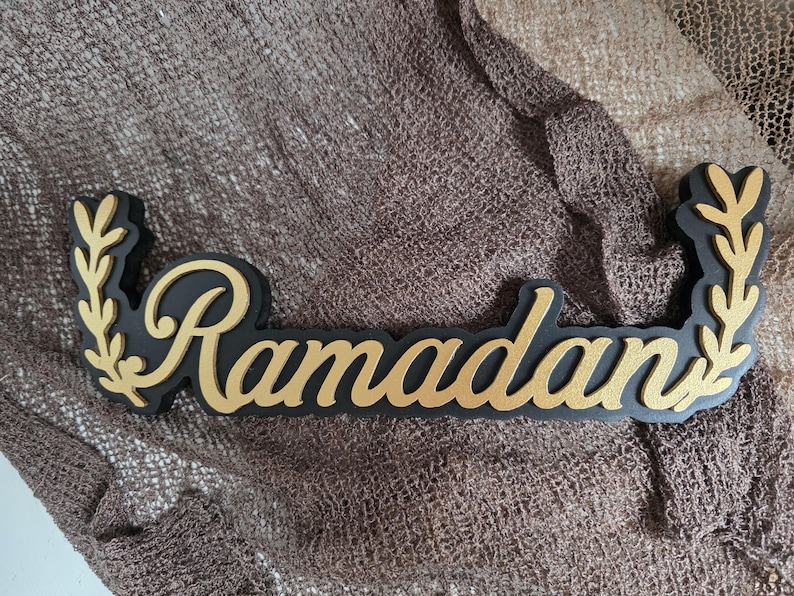 Eid Door wreath,Ramadan Wreath,Eid decoration for Muslim home,Islamic Ornament,Islamic Gift for her,Eid gifts,Ramadan decor,Ramadan display Ramadan black&gold