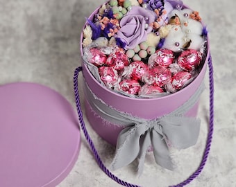 Sweet and flowers set,Thank You Gift for Friend,Mothers Day Gift,Gift for Mum Birthday,Birthday hamper pamper for her,self care box,Lindt