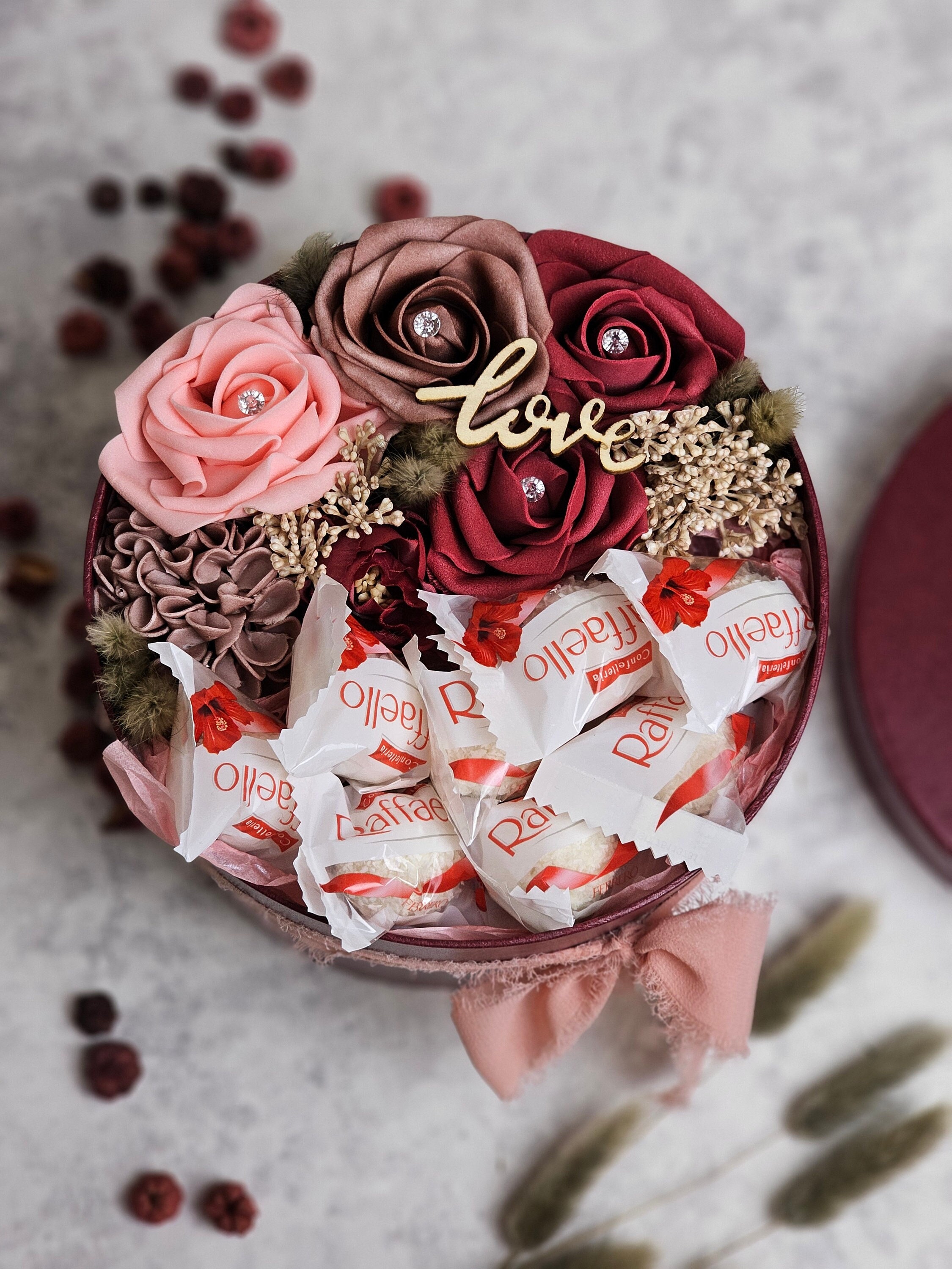 Flowers in Box, Valentine Day Gift, Flowers for Her, Gift for Mum, Present for Girlfriend, Chocolates in Box, Mothers Day, Anniversary Gift
