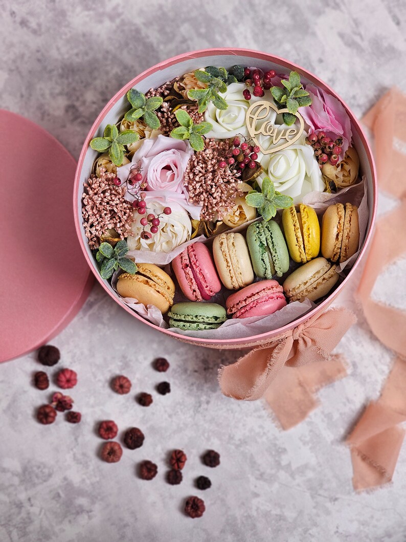 Macarons Gift Set,birthday Macarons Hamper,mum Birthday Gift Ideas
