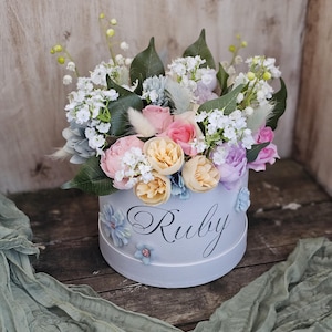 Pastel colour silk flower bouquet,Gift Set for Mum Birthday,Mother of the Bride,Grandmother birthday,Bereavement Flowers,Hat Box Bouquet