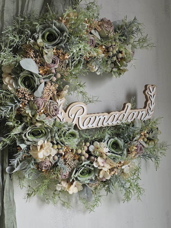 Eid Door wreath,Ramadan Wreath,Eid decoration for Muslim home,Islamic Ornament,Islamic Gift for her,Eid gifts,Ramadan decor,Ramadan display