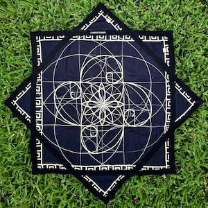 Eternal Legacy Flow Star -  Non UV Reactive | Double-Sided | Zig-Zag Stitch - by PLURfect Studios