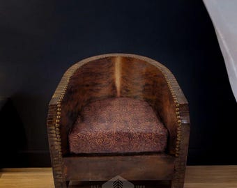 Old Fashion Barrel Chair