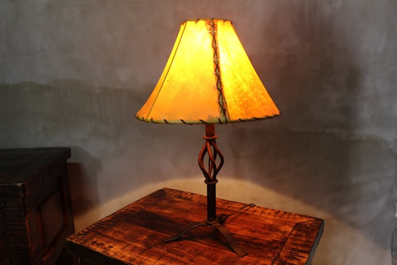 Lamp shade-forging