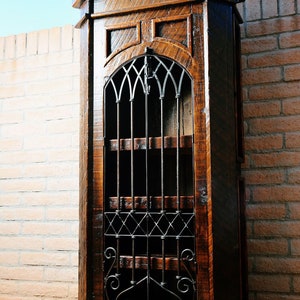 Old Fashion Frontera Armoire