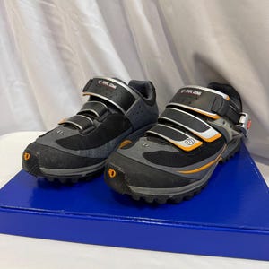 Vintage Cycling Shoes - Etsy display picture 2