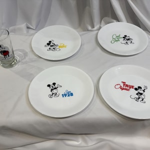 希少　CORELLE　Disney　ディズニー ミッキー アンリミテッド 5枚 Corelle Mickey - Etsy