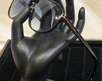 Tom Ford Jacob TF447 Sunglasses – Modern Aviator Edge, Practically New