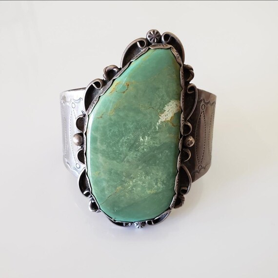 Large vintage green turquoise cuff bracelet, Stat… - image 2