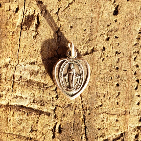 Our Lady of Guadalupe vintage catholic metals Jes… - image 7