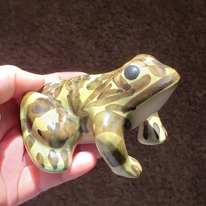 Green ceramic toad figurine