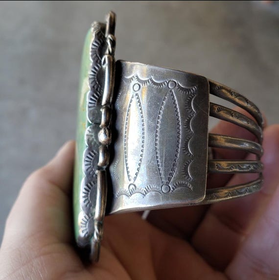 Large vintage green turquoise cuff bracelet, Stat… - image 9