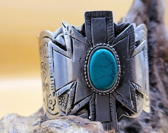 Western Cuff Bracelt, Women's Artisan Jewelry, Turquoise Stone, Cowgirl Fashing, Bold And Beautiful, Unique Gift for her, TheRoosterDenCoUSA