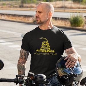 Don&#39;t Tread On Me T-Shirt - Classic Gadsden Flag Graphic Tee, Patriotic Statement Shirt, Bold American Freedom Apparel