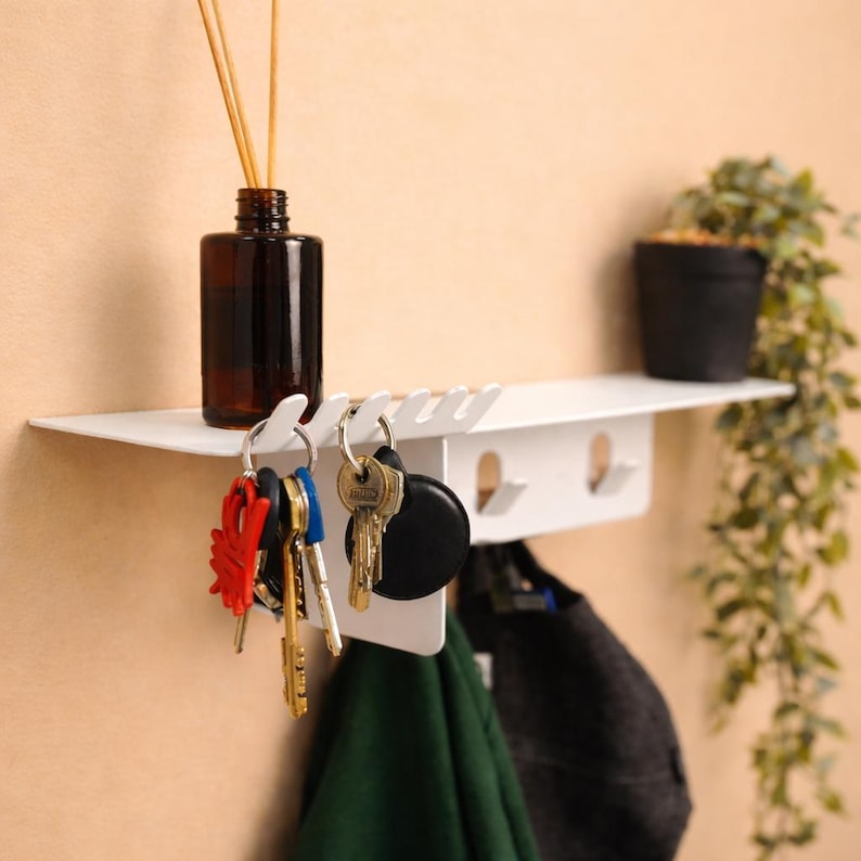 Soporte de metal rojo para correo y llaves: organizador de pared con estante, estante de entrada. imagen 17