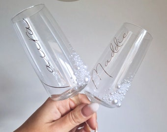 Custom Personalised Prosecco Glass with Elegant Pearl Decoration