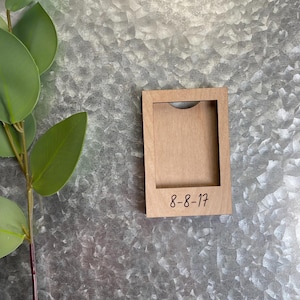 Instant Picture Frame Photo Magnet - Custom Date Mini Photo Frame - Magnetic Frame - Engraved Keepsake Frame - Instax Mini Photo Holder