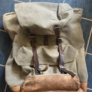 Cold War swiss army backpack 2 mountain troops vintage rucksack haversack salt and pepper