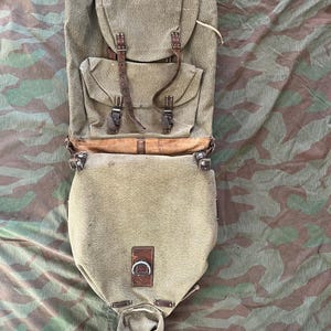 Cold War vintage swiss army mountain backpack complete set rucksack haversack salt and pepper