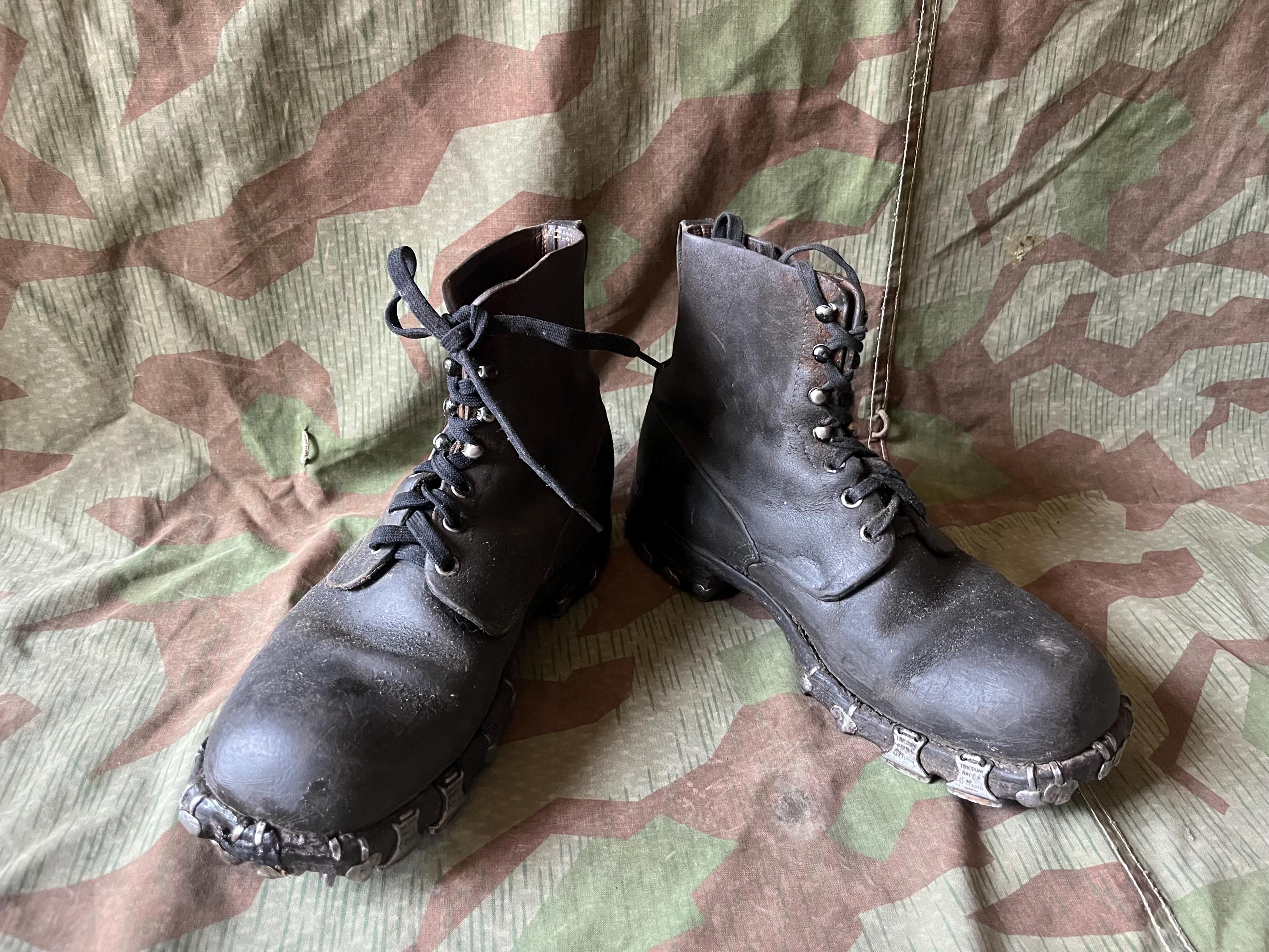 Swiss military stiefel