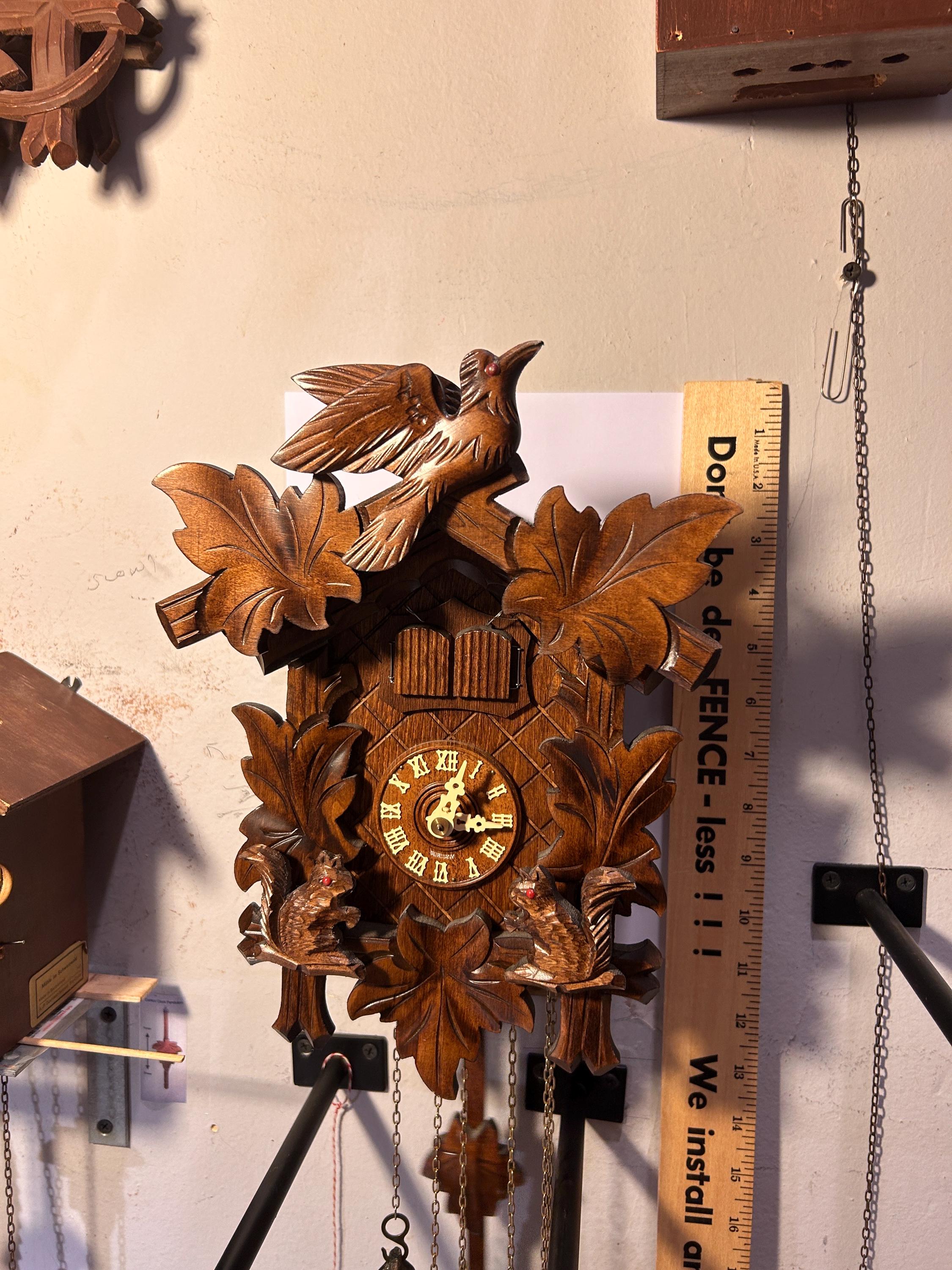 ドイツ木製アンティーク ククラックス掛時計 Swiss Cuckoo Clock - Etsy
