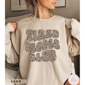Tired Moms Club Sweatshirt, Funny Mom Shirt, Funny Mothers Day Sweatshirt, Funny Mama Crewneck, Birthday Mama Sweatshirt: Size S-4XL Bild 2