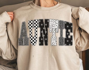 Auntie Sweatshirt, Comfort Colors Auntie Shirt, Aunt Shirt, New Aunt Gift Pregnancy Announcement, Christmas Gift Aunt, Auntie Christmas Gift
