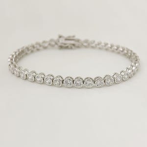 Sterling Silver Tennis Bracelet: Non-Tarnish Cubic Zirconia, 7 inch
