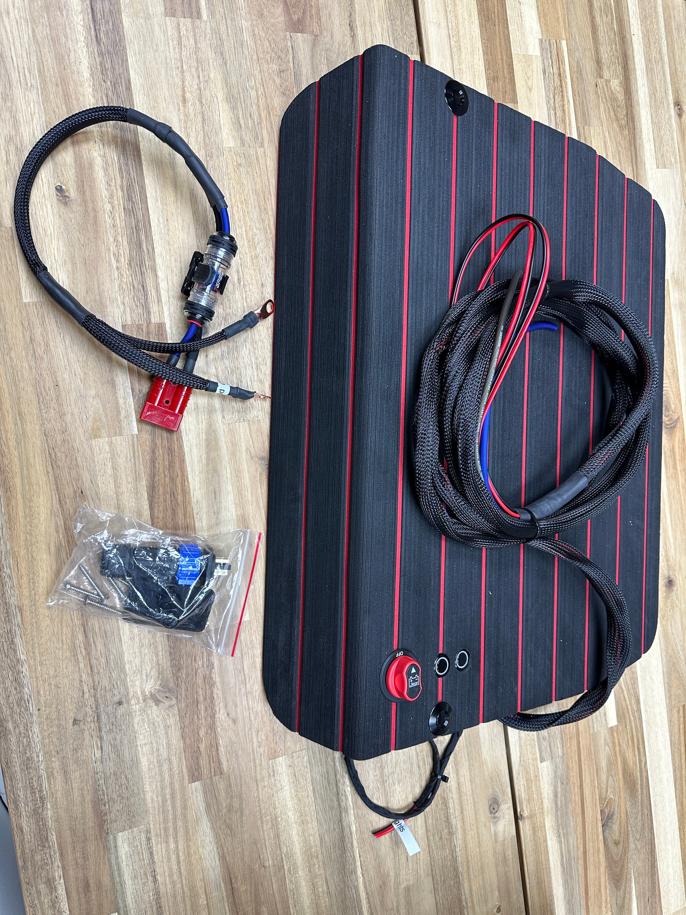 Pond Prowler 10 newest body style aluminum foam decked battery cover