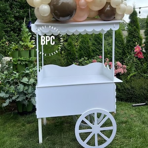 Słodki wózek ze słodyczami, pomysł na imprezę, wózek na wesela, urodziny, imprezy, showstopper, pokaz ciast i napojów