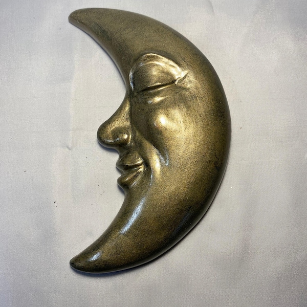 Cara de luna creciente grande