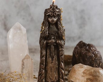 Wiccan Black Beeswax Candle - Mystical Feminine Energy & Spiritual Protection Tool for Witchcraft Rituals