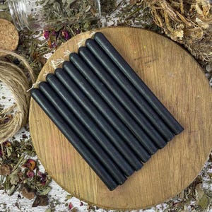Set van 25 zwarte bijenwaskaarsen van 12 cm voor mystieke bescherming, energiereiniging en spiritueel werk