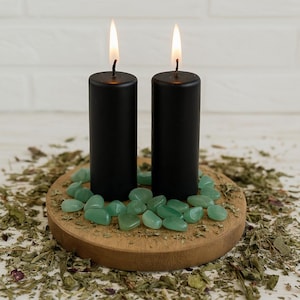 Juego de 2 velas rituales negras: velas de protección con candelabro de calavera o metal opcional para decorar el altar.