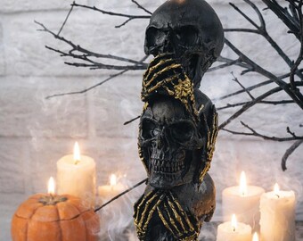 Mystical Triple Skull Candle: Gothic Ritual Decor for Witchcraft