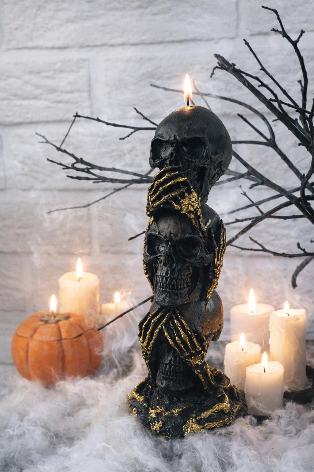 Mystical Triple Skull Candle: Gothic Ritual Decor for Witchcraft