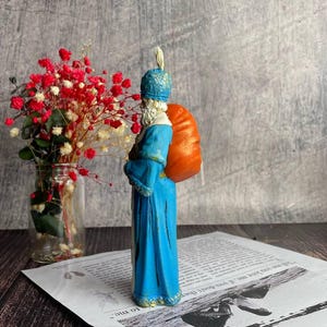 Christian altar candle with Saint Nicholas, perfect for prayer and meditation