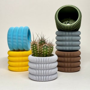 Small Modern 3D Printed Plant Pot With Drainage Holes